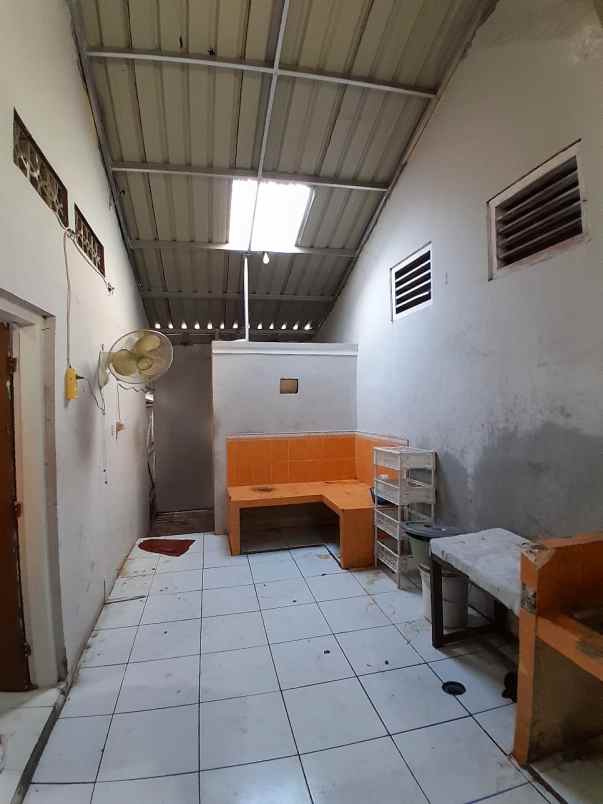 dijual rumah di kalicari palebon semarang