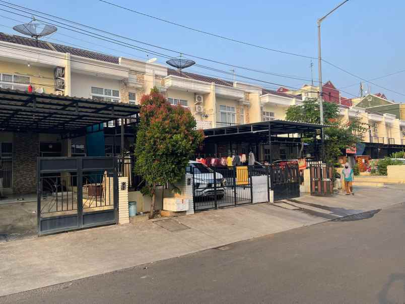 dijual rumah di taman surya 5 cengkareng jakarta barat