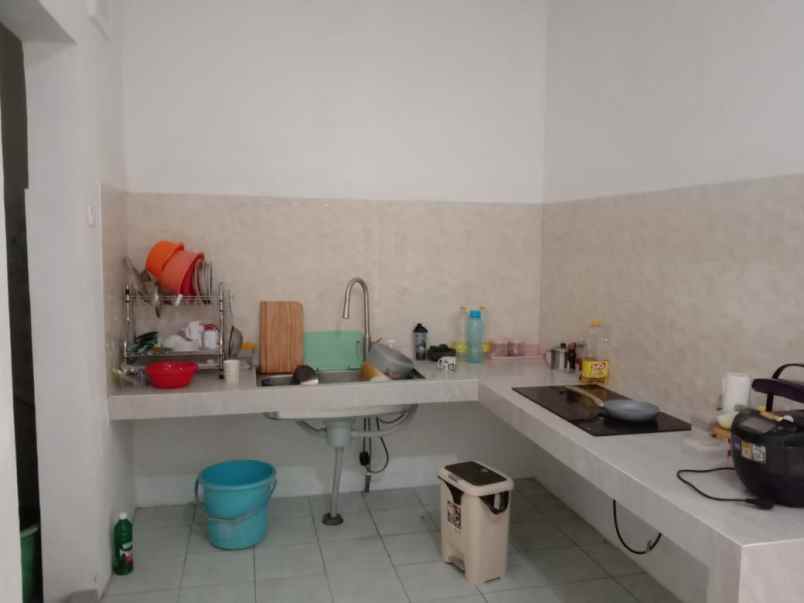 dijual rumah graha taman bunga