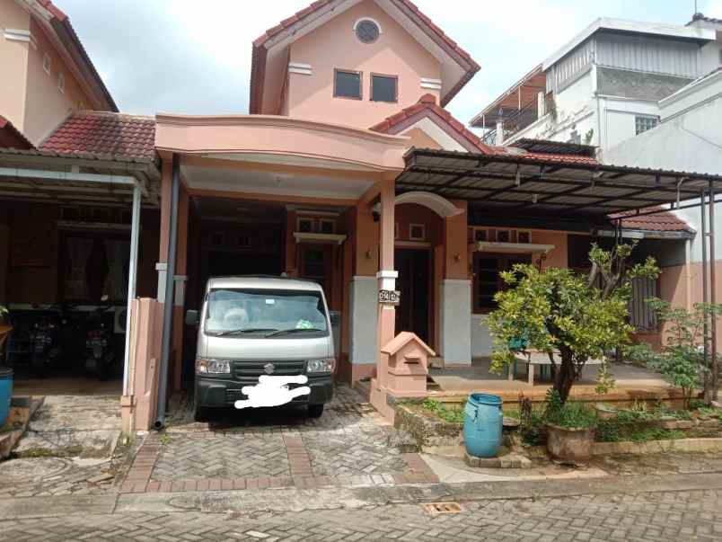 dijual rumah graha taman bunga