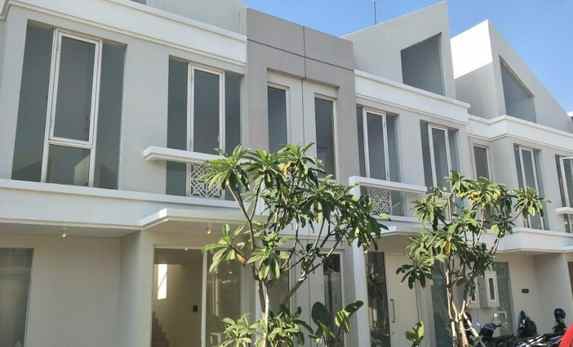 dijual rumah grand pakuwon adelaide