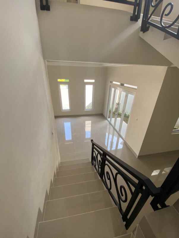 dijual rumah hanjawar