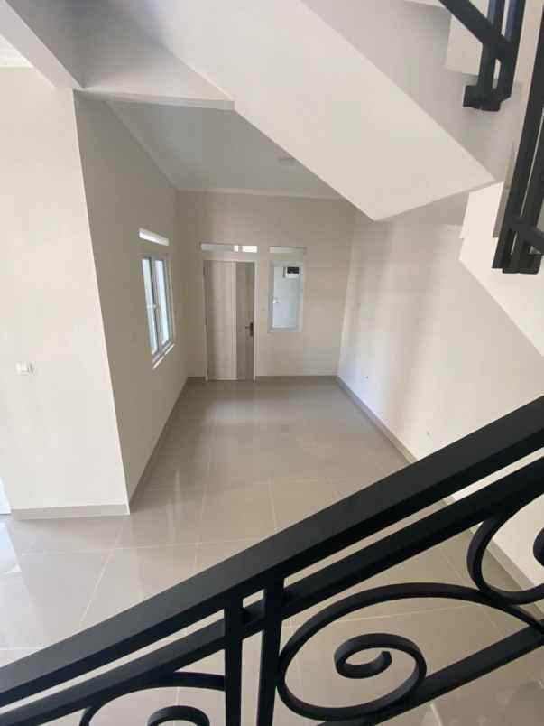 dijual rumah hanjawar