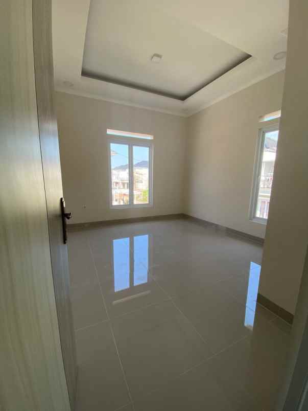 dijual rumah hanjawar