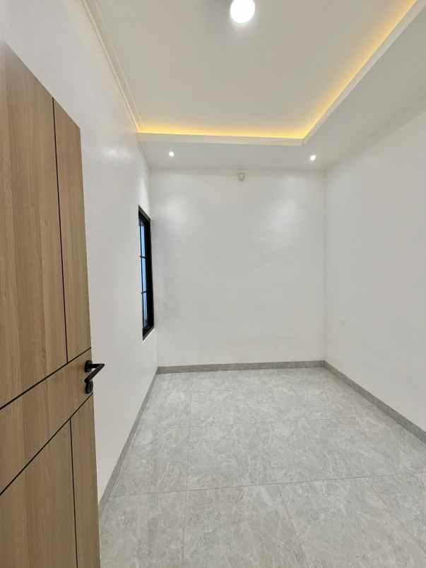 dijual rumah harvest city