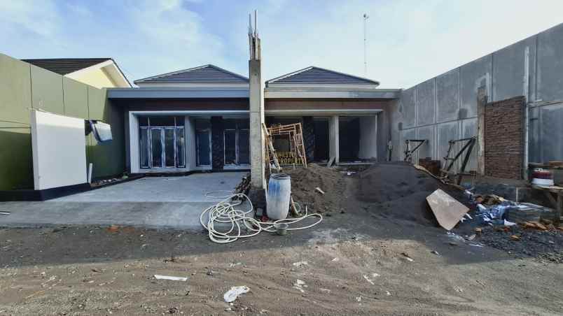 dijual rumah https www realoka com