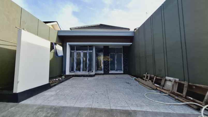 dijual rumah https www realoka com