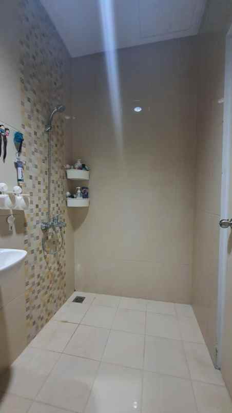 dijual rumah imperial gading