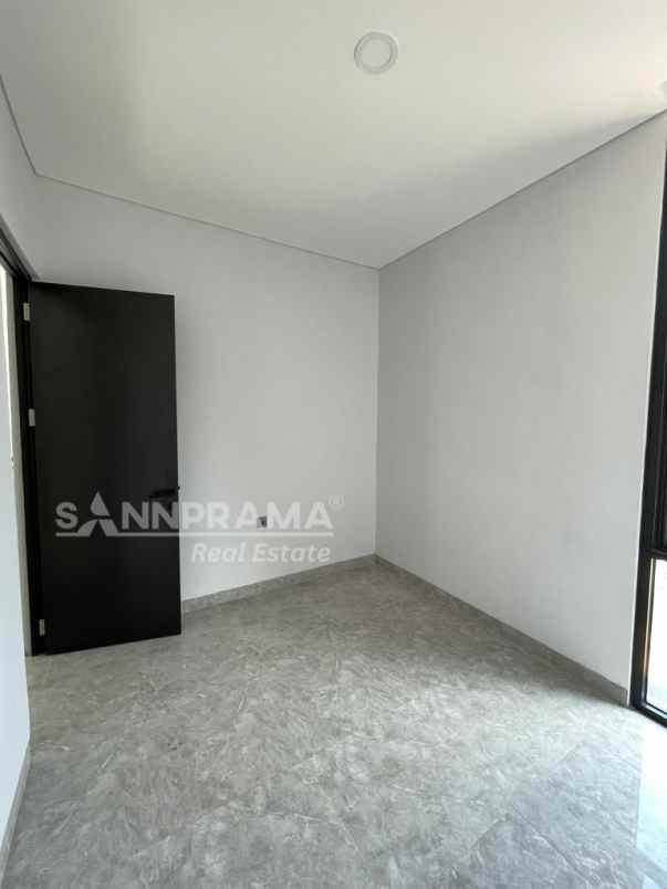 dijual rumah jagakarsa raya
