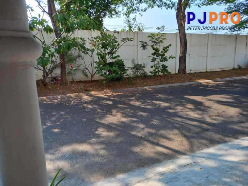 dijual rumah jakarta garden city