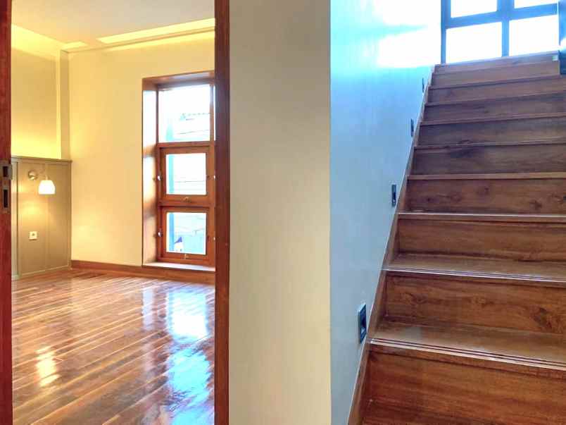 dijual rumah jalan bali pustaka