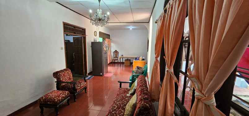 dijual rumah jalan kartini