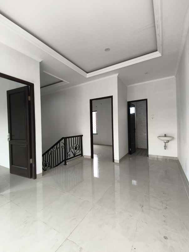 dijual rumah jalan kavling iip