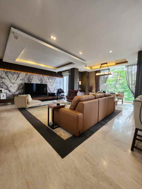 dijual rumah jalan kemang raya jakarta