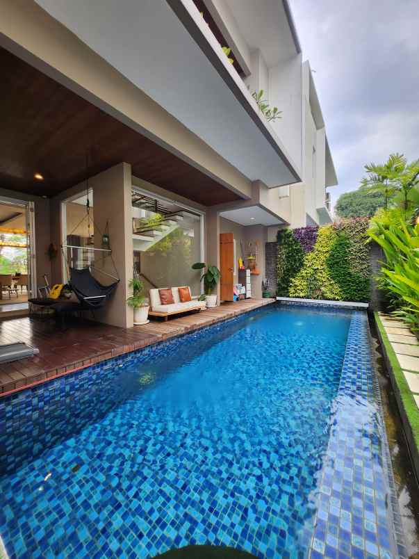 dijual rumah jalan kemang raya jakarta