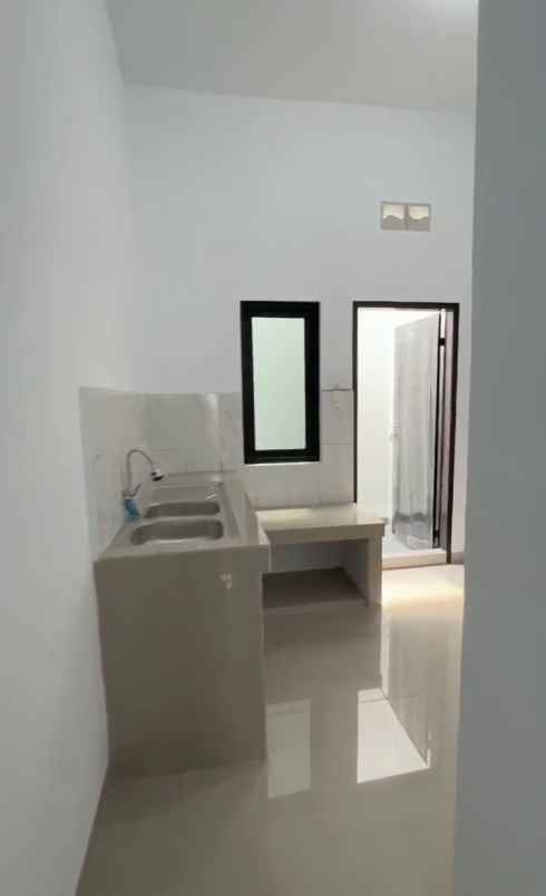 dijual rumah jalan lumumba pahlawan