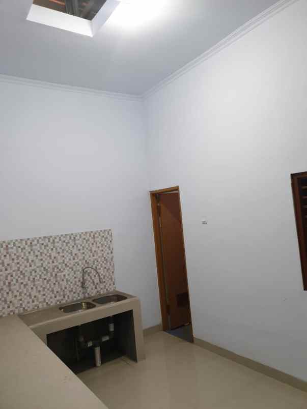 dijual rumah jalan mandor hasan