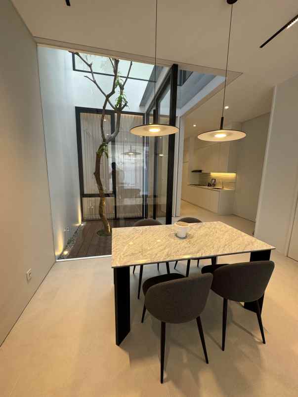 dijual rumah jalan mojoklanggru