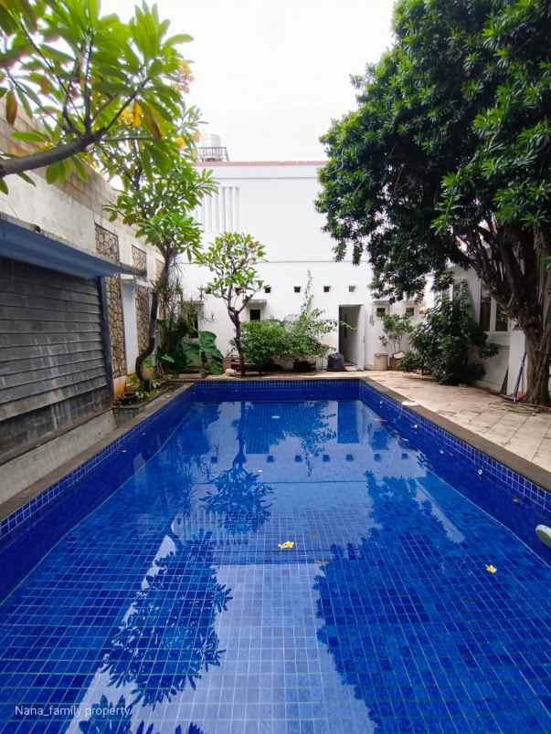 dijual rumah jalan raya cipete