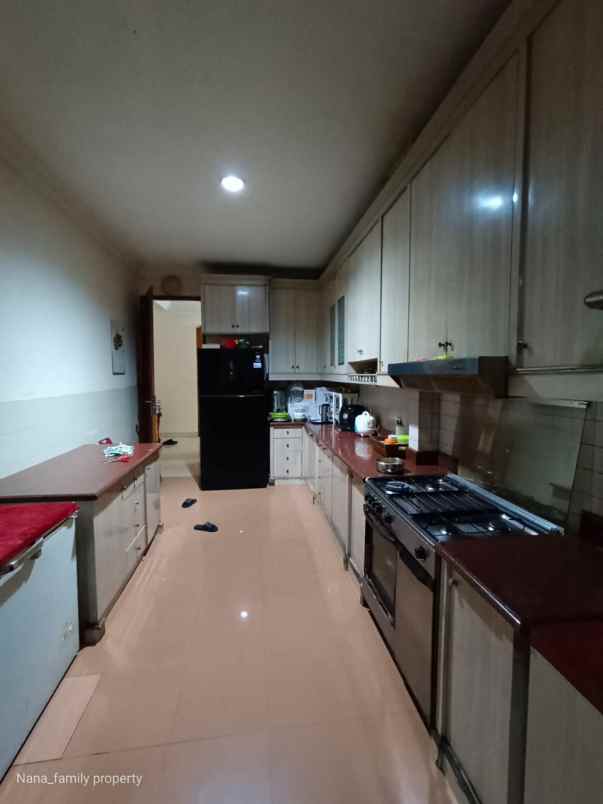 dijual rumah jalan raya cipete jakarta