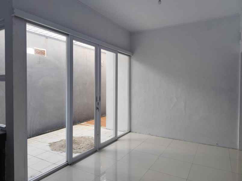 dijual rumah jatikramat indah