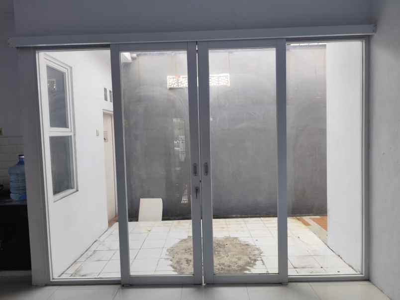 dijual rumah jatikramat indah