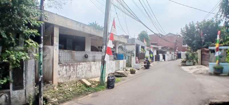 dijual rumah jl ciliwung kel cililitan