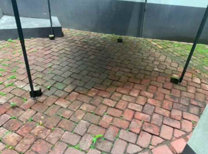 dijual rumah jl cisitu indah