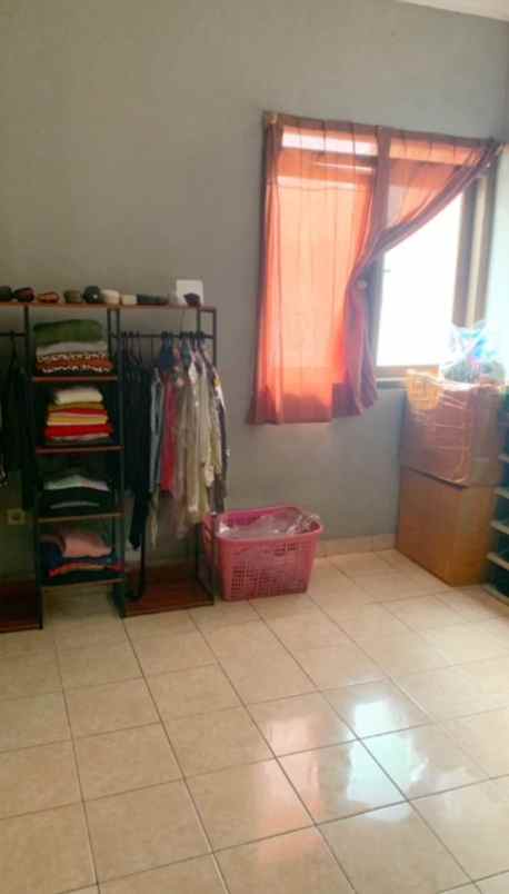 dijual rumah jl cisitu indah