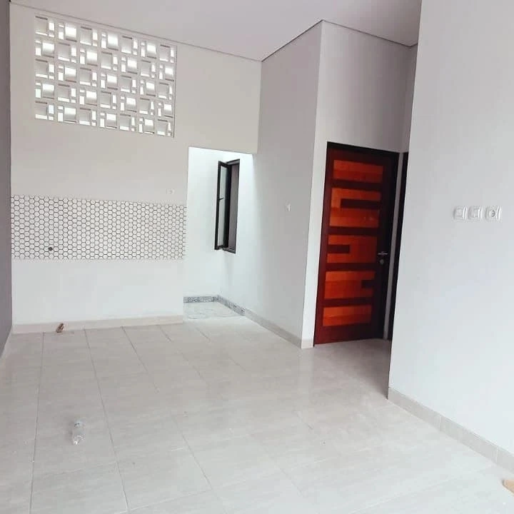 dijual rumah jl citeureup sindangpanon