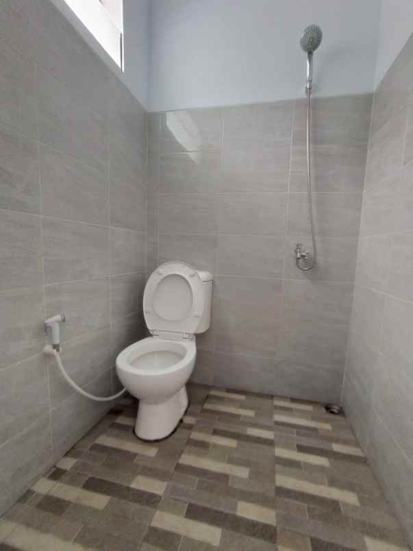 dijual rumah jl citeureup sindangpanon