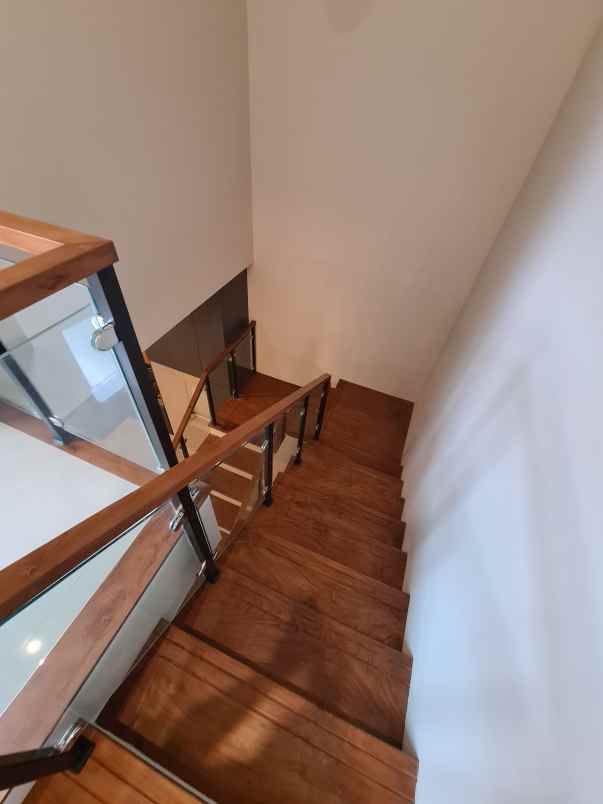 dijual rumah jl dayu sinduharjo jakal km 8