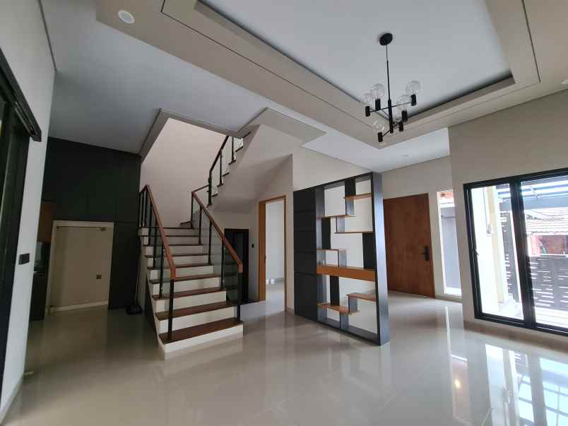 dijual rumah jl dayu sinduharjo jakal km 8