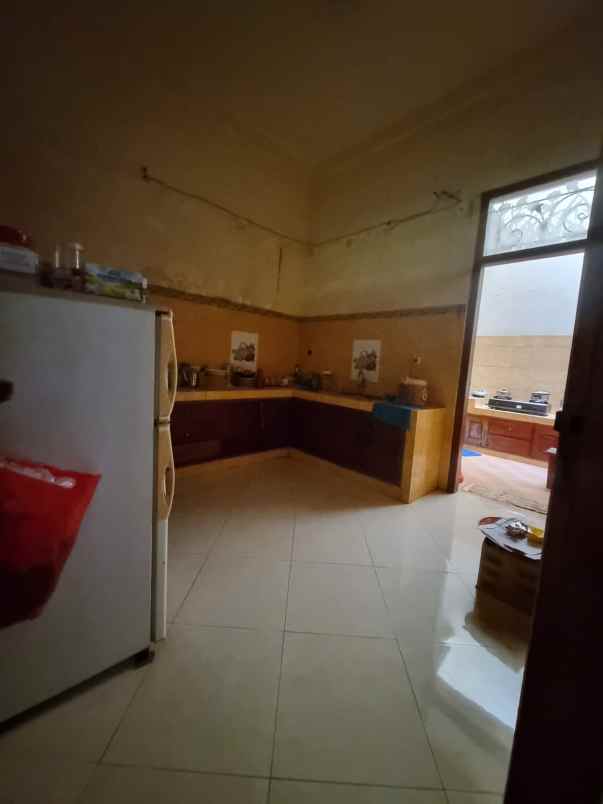 dijual rumah jl kasuari raya kranggan