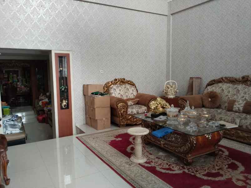 dijual rumah jl nakula