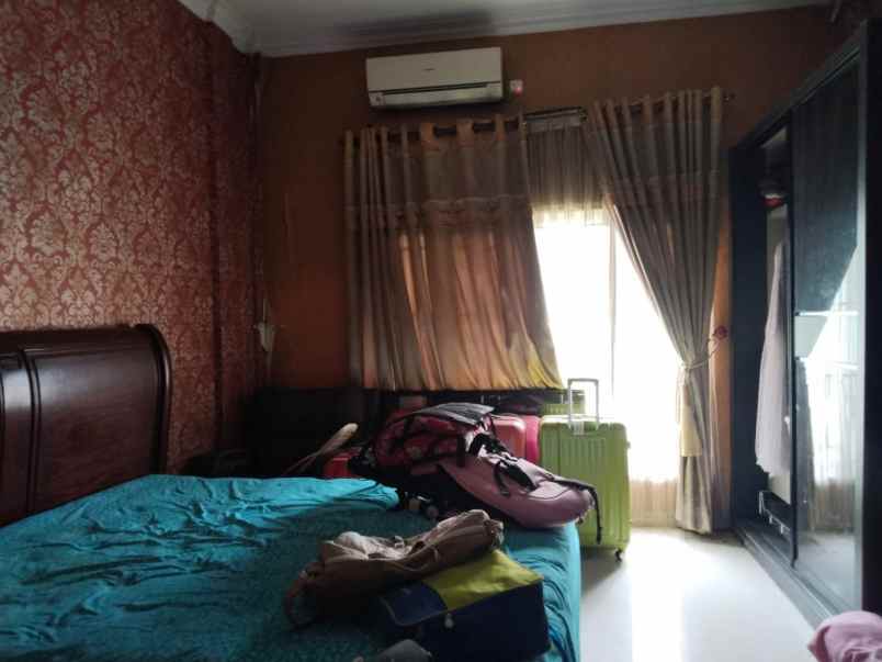 dijual rumah jl nakula