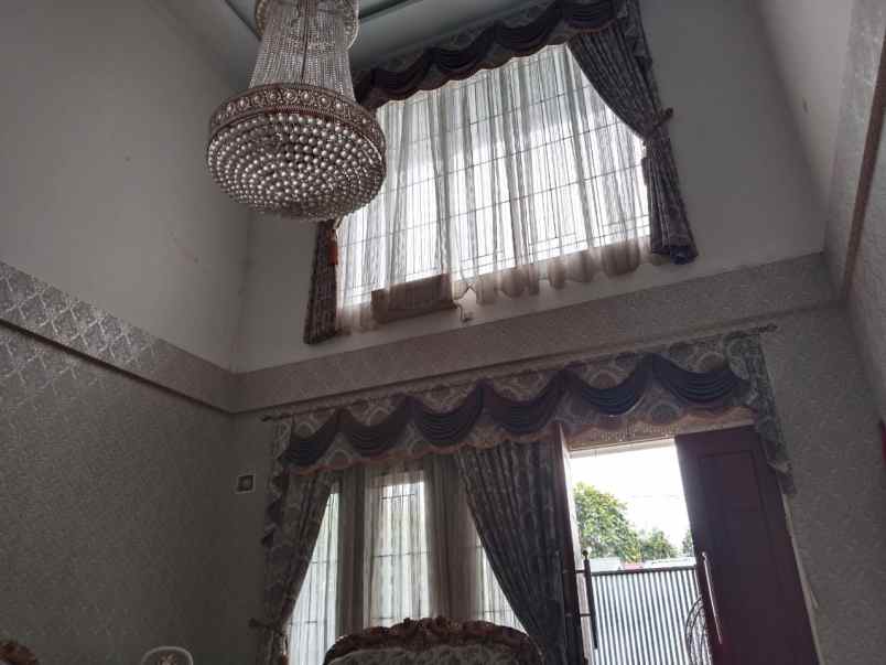 dijual rumah jl nakula