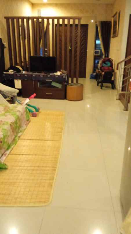 dijual rumah jl pondok kelapa raya