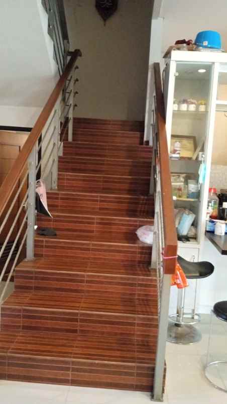 dijual rumah jl pondok kelapa raya