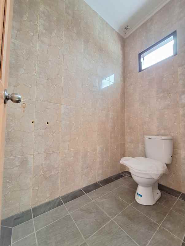 dijual rumah jl raya siliwangi pamulang