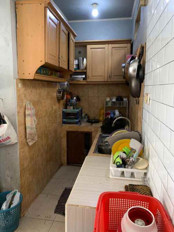 dijual rumah jl saturnus margahayu raya