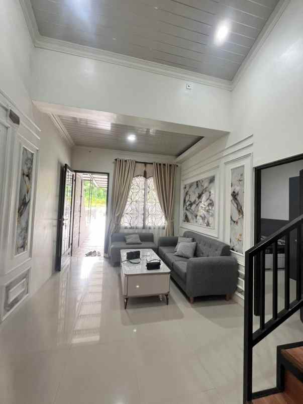 dijual rumah jl srikandi