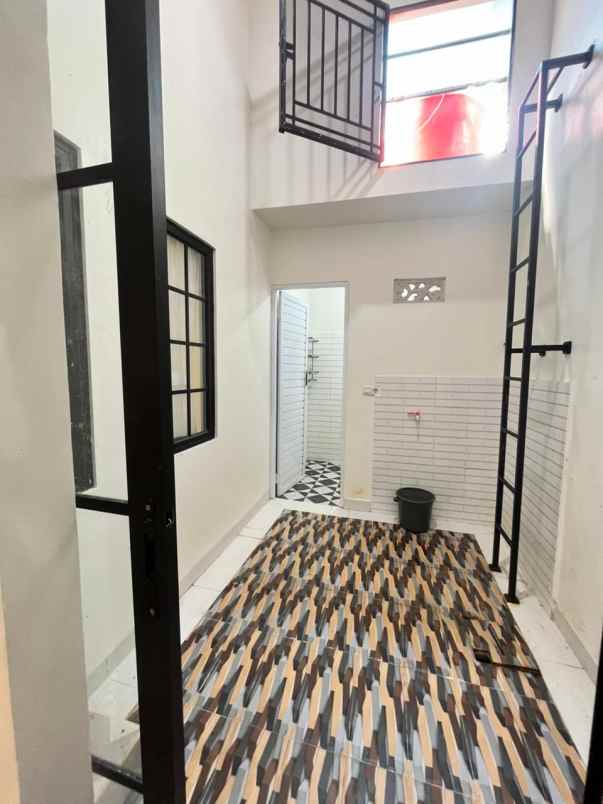 dijual rumah jl srikandi