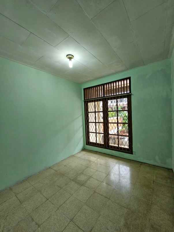 dijual rumah jln pinang emas pondok indah