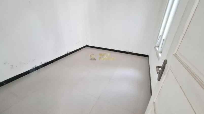 dijual rumah kadirojo purwomartani