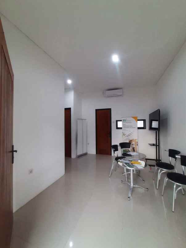 dijual rumah kalibaru