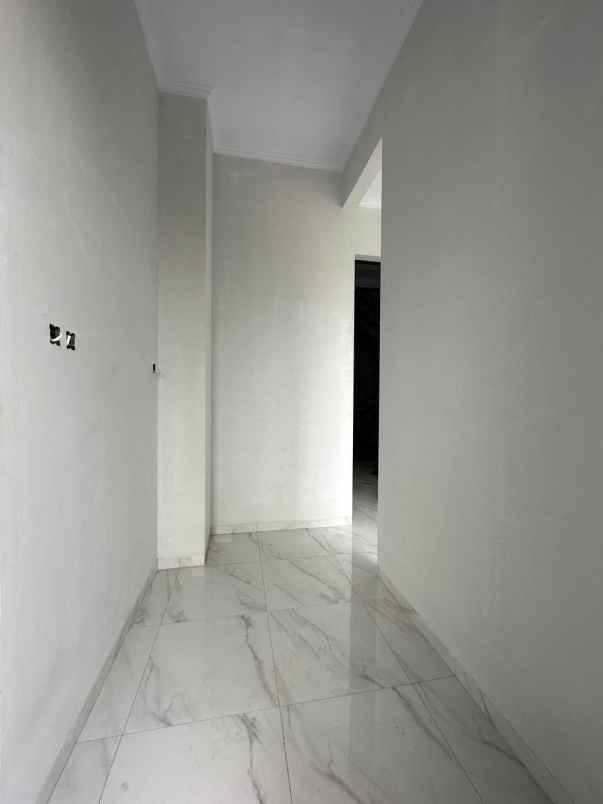 dijual rumah kalisari pasar rebo