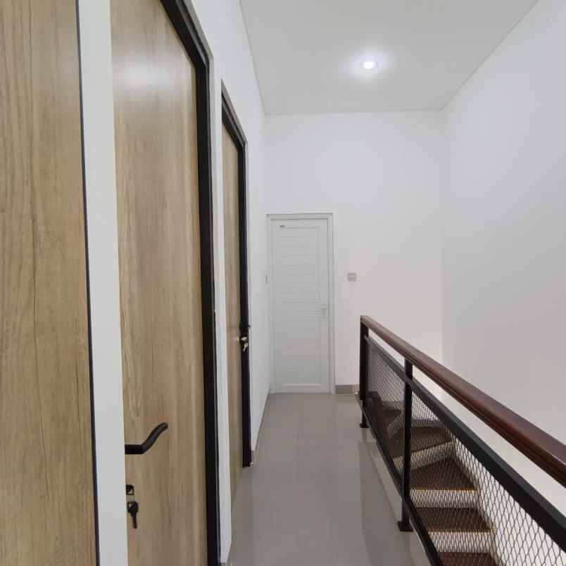 dijual rumah kelapa dua