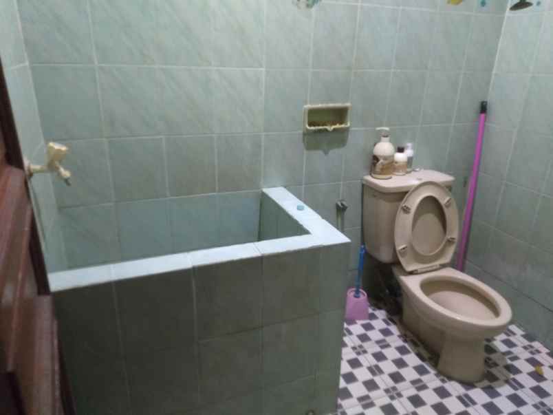 dijual rumah komplek kunciran mas permai