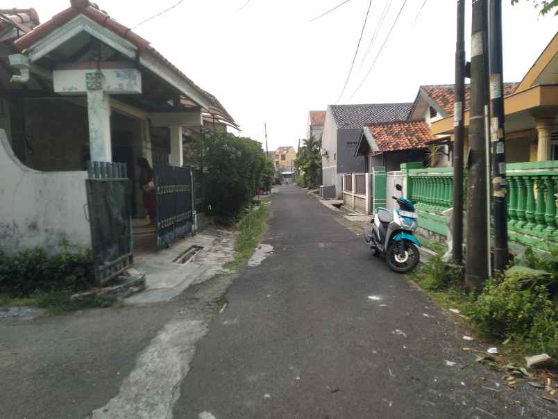 dijual rumah komplek kunciran mas permai